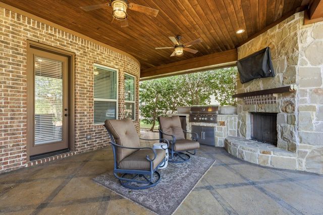 9741 Blanco Drive, Lantana, TX 76226