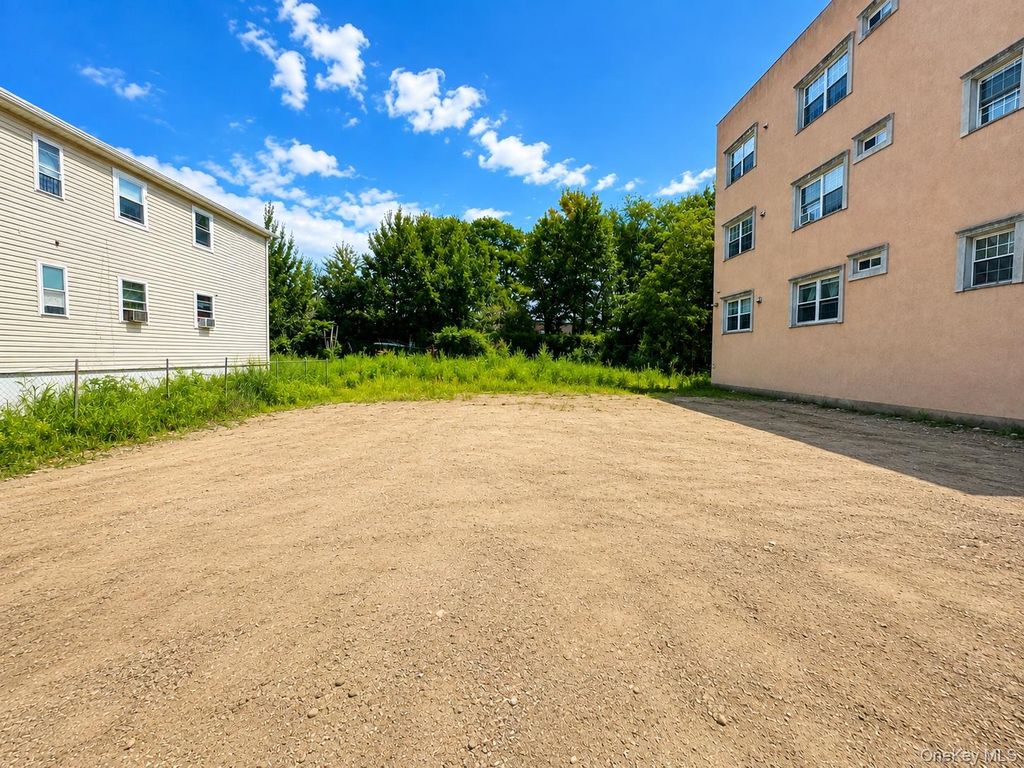 330 Beach 84, Arverne, NY 11693 — exterior