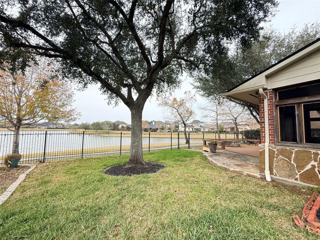 1528 Mesa Verde Drive, League City, TX 77573