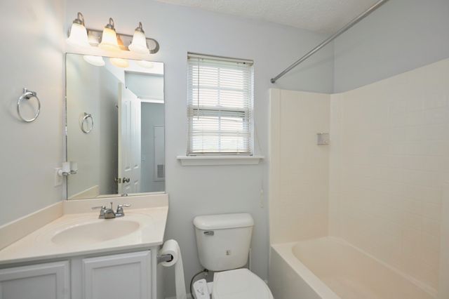 104 Parker Dr, Antioch, TN 37013