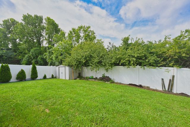 104 Parker Dr, Antioch, TN 37013
