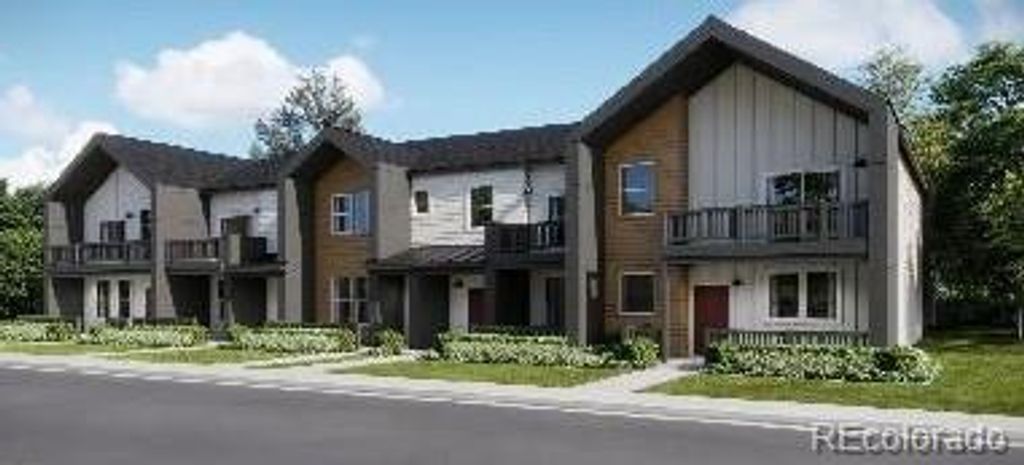 8907 Whiteclover Street, Littleton, CO 80125