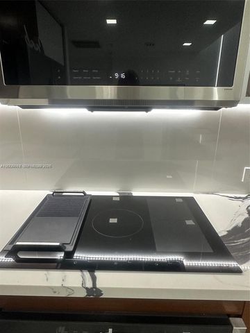 7901 Hispanola Ave 808, North Bay Village, FL 33141