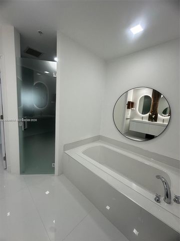 7901 Hispanola Ave 808, North Bay Village, FL 33141