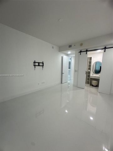 7901 Hispanola Ave 808, North Bay Village, FL 33141