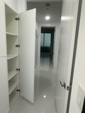 7901 Hispanola Ave 808, North Bay Village, FL 33141