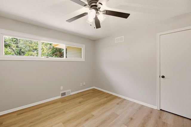 1425 N Georgie Ave, Derby, KS 67037