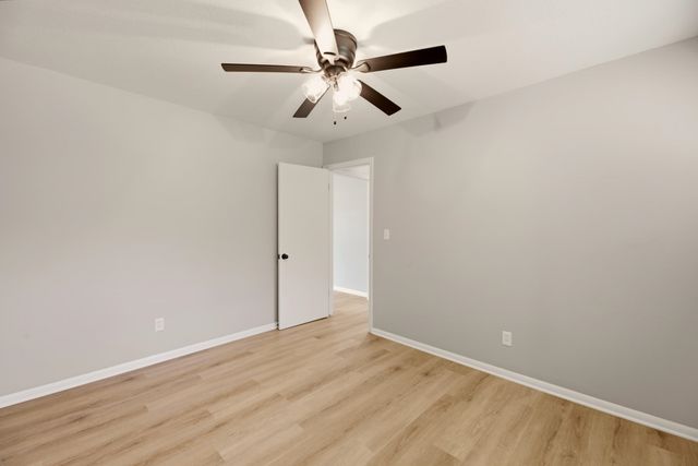 1425 N Georgie Ave, Derby, KS 67037