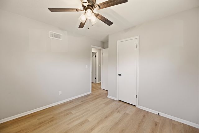 1425 N Georgie Ave, Derby, KS 67037