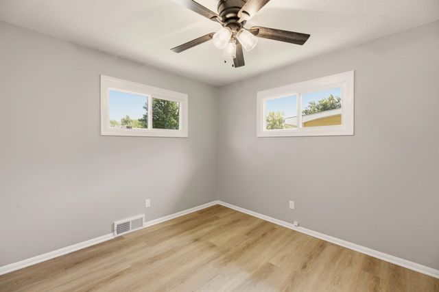 1425 N Georgie Ave, Derby, KS 67037