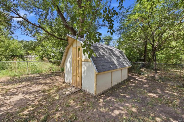 1425 N Georgie Ave, Derby, KS 67037
