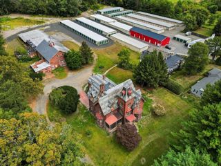 18 Elm St, Hatfield, MA 01038