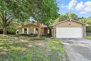 502 Lakeside Drive, Duncanville, TX 75116