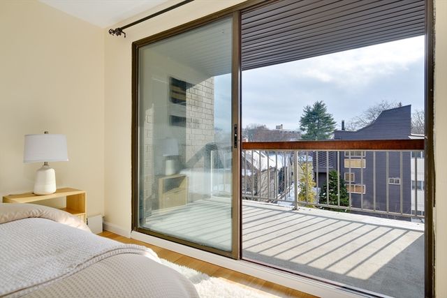 321 Harvard Street 307, Cambridge, MA 02139