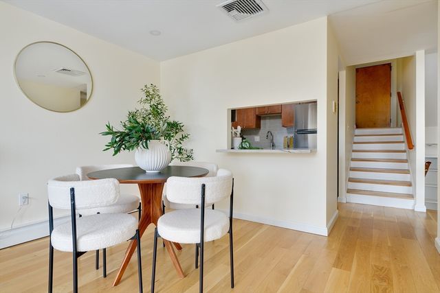 321 Harvard Street 307, Cambridge, MA 02139