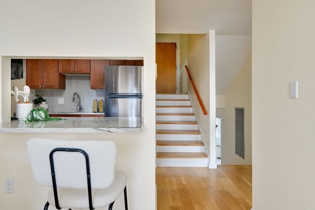 321 Harvard Street 307, Cambridge, MA 02139