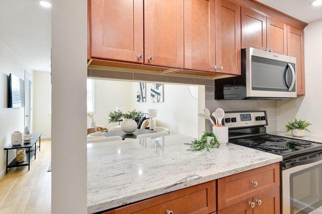 321 Harvard Street 307, Cambridge, MA 02139