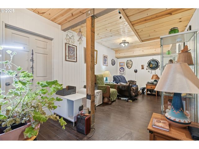 5087 TERRYLEE Ct Se, Salem, OR 97306