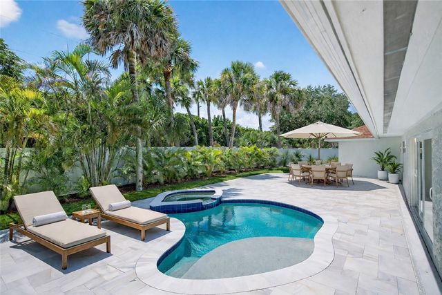 1151 Admirals Walk, Vero Beach, FL 32963