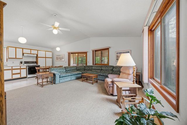10512 N Kidder Road, Edgerton, WI 53534