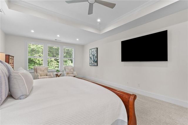 386 Kentucky Court, Hoschton, GA 30548