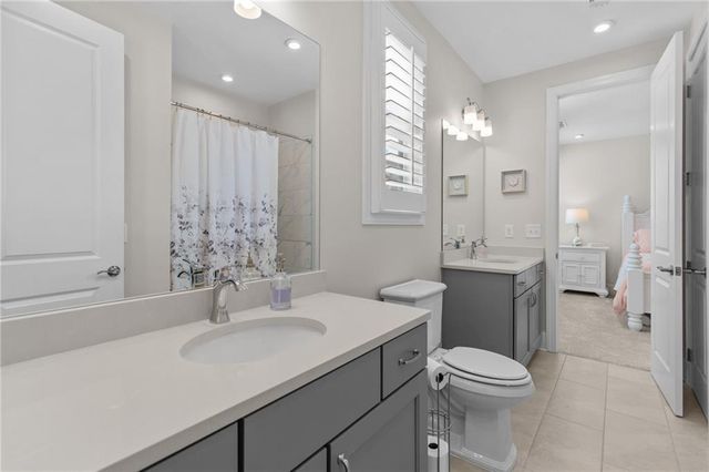 386 Kentucky Court, Hoschton, GA 30548