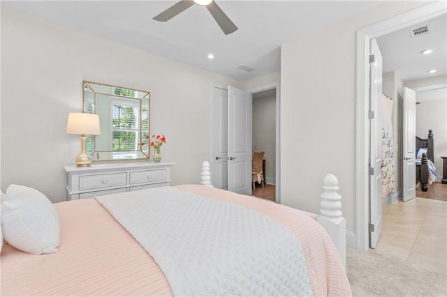 386 Kentucky Court, Hoschton, GA 30548