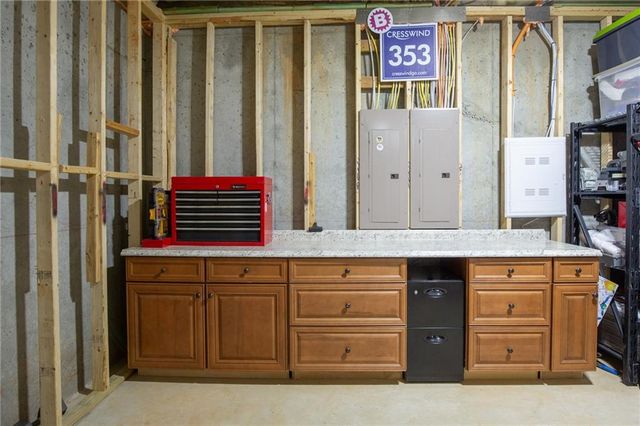 386 Kentucky Court, Hoschton, GA 30548
