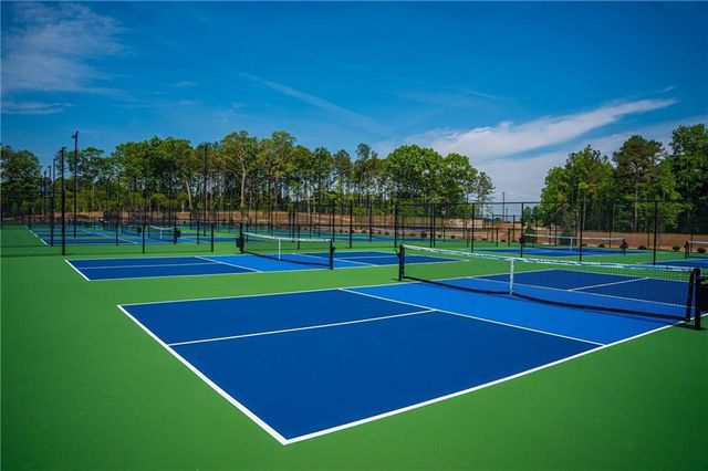 386 Kentucky Court, Hoschton, GA 30548
