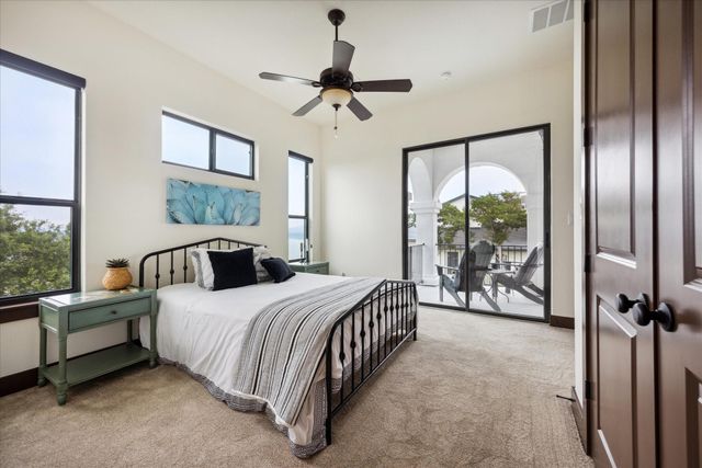 5400 Canyon Oaks DR, Lago Vista, TX 78645