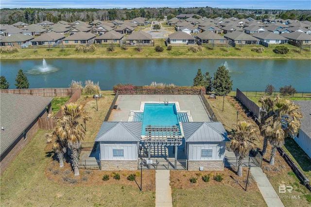 8475 Mackie Lane, Daphne, AL 36526