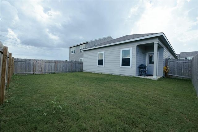 114 Woodpecker RUN, Jarrell, TX 76537