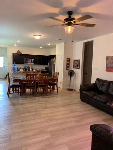 114 Woodpecker RUN, Jarrell, TX 76537