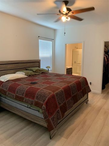 114 Woodpecker RUN, Jarrell, TX 76537