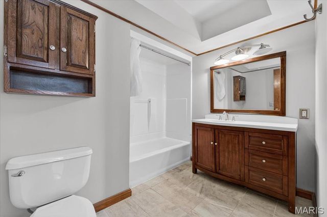 6 Castle Drive, Florissant, MO 63034