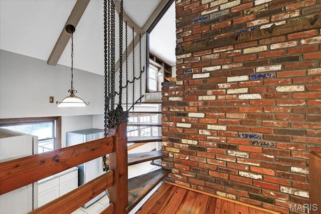 6 Castle Drive, Florissant, MO 63034