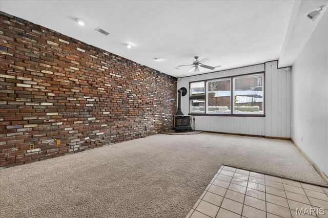 6 Castle Drive, Florissant, MO 63034