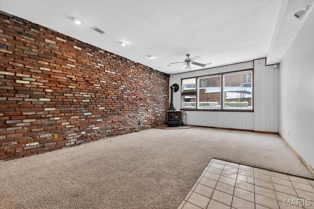 6 Castle Drive, Florissant, MO 63034