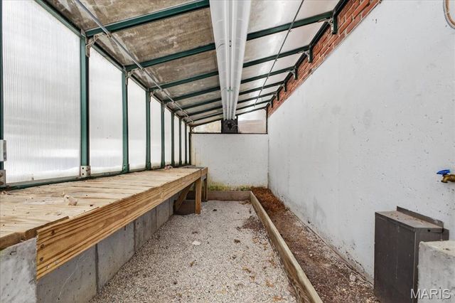 6 Castle Drive, Florissant, MO 63034