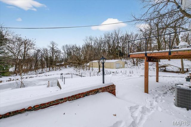 6 Castle Drive, Florissant, MO 63034