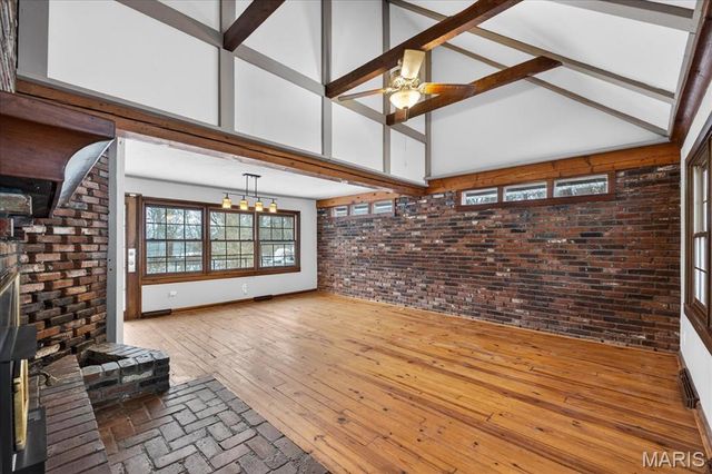 6 Castle Drive, Florissant, MO 63034