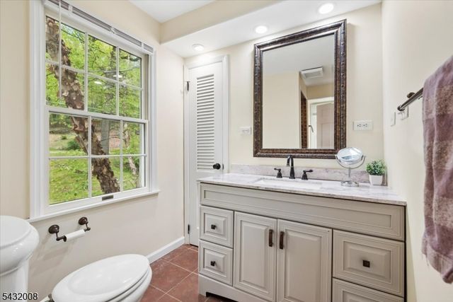 14 Long Ridge Rd, Parsippany-troy Hills Twp., NJ 07869