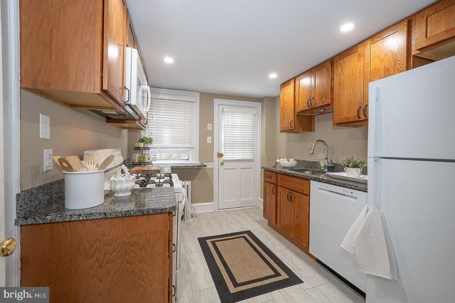 228 MONTGOMERY, Haverford, PA 19041