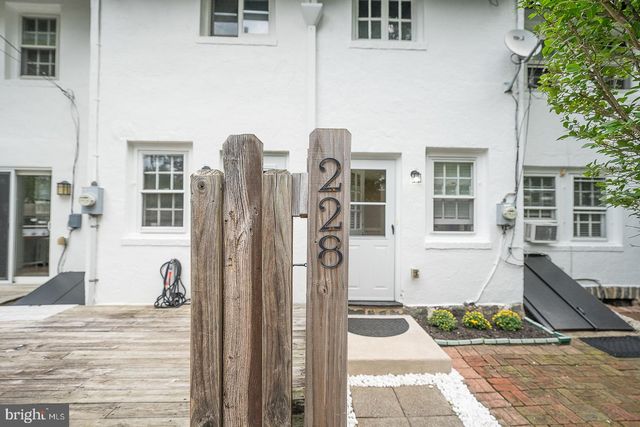 228 MONTGOMERY, Haverford, PA 19041