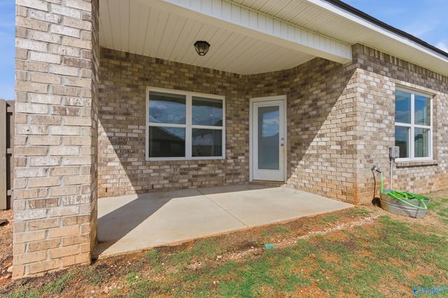 200 Goldie Court, New Market, AL 35761