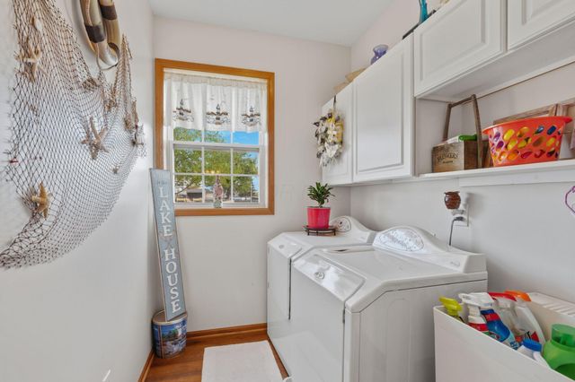 16 Logan Street, Thornville, OH 43076