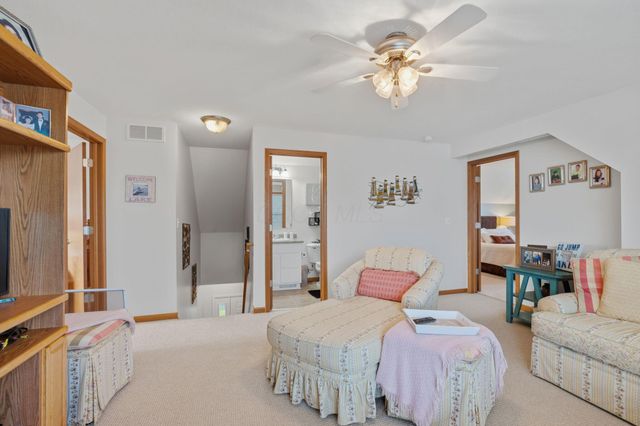 16 Logan Street, Thornville, OH 43076