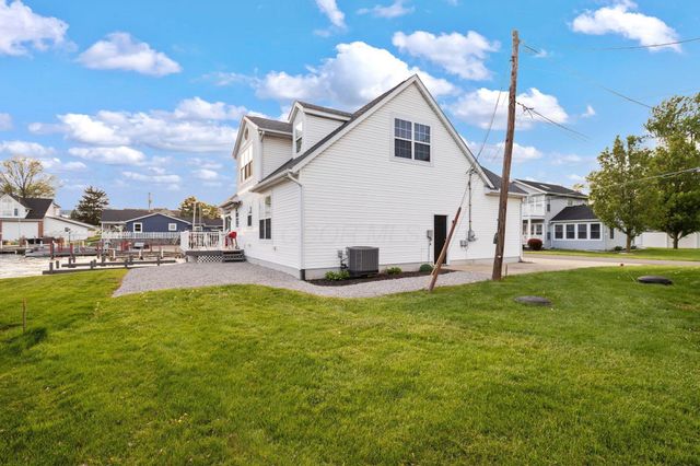 16 Logan Street, Thornville, OH 43076