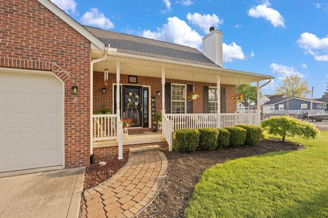 16 Logan Street, Thornville, OH 43076