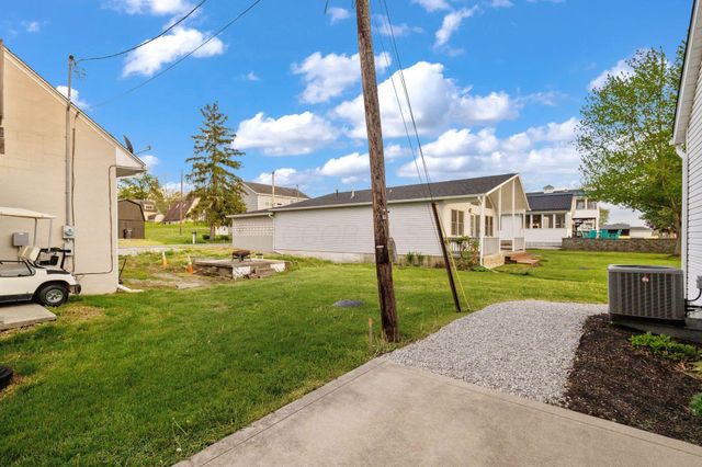 16 Logan Street, Thornville, OH 43076
